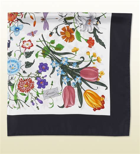 gucci logo vecchio foulard|gucci flora.